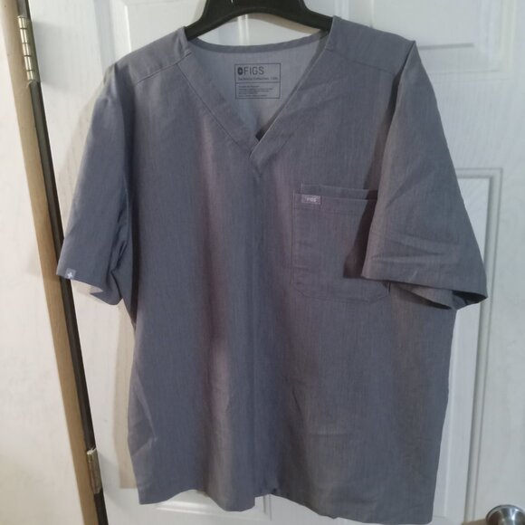 Figs Men's Technical Collection Leon 2 Pocket Scrub Top FM1500 Size XXL Graphite - Picture 2 of 7